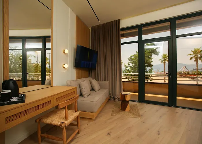 Brooklyn 3* Avlonya